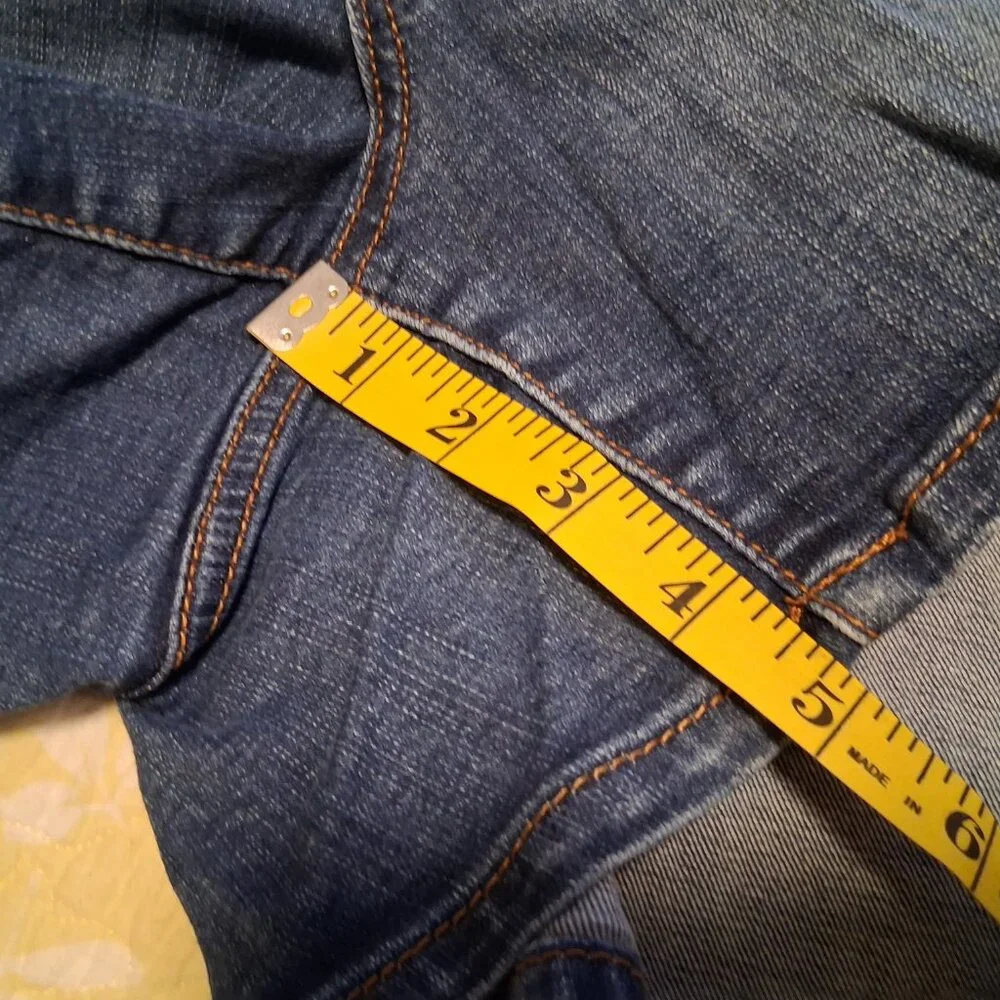 Women's Shorts, Torrid, Medium blue, size 18 - Picture 3 of 4